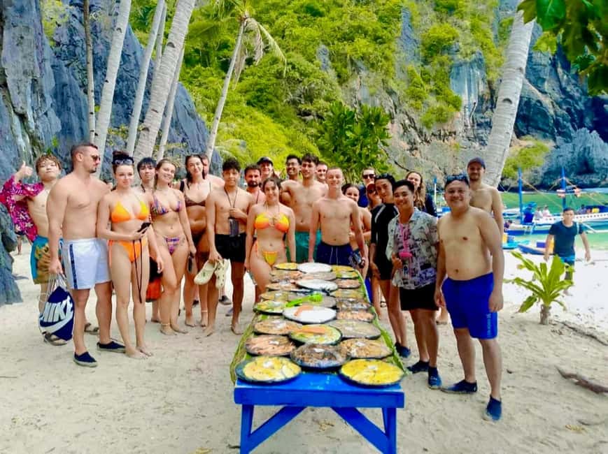 El Nido: Island Hopping Tour A with Kayaking on Big Lagoon - Snorkeling adds a welcome change of pace