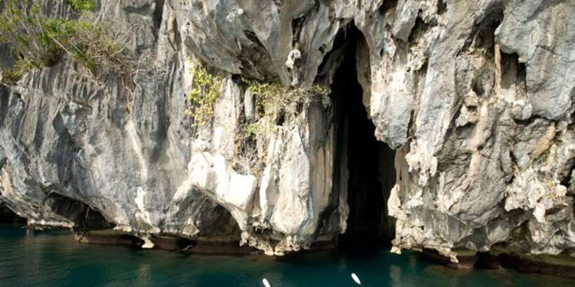 El Nido: Island Hopping Tour B Cudognong Cave & More - Entalula Island finishes with white sand