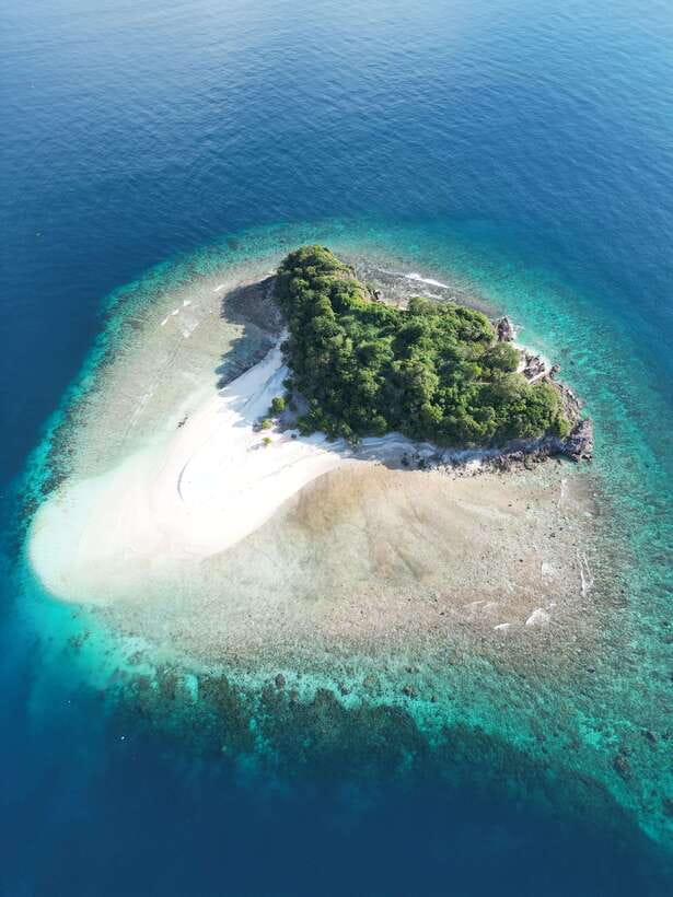El Nido to Coron: 3-Day 2-Night Island-Hopping Expedition - Food, drinks, and the value of the $339 price