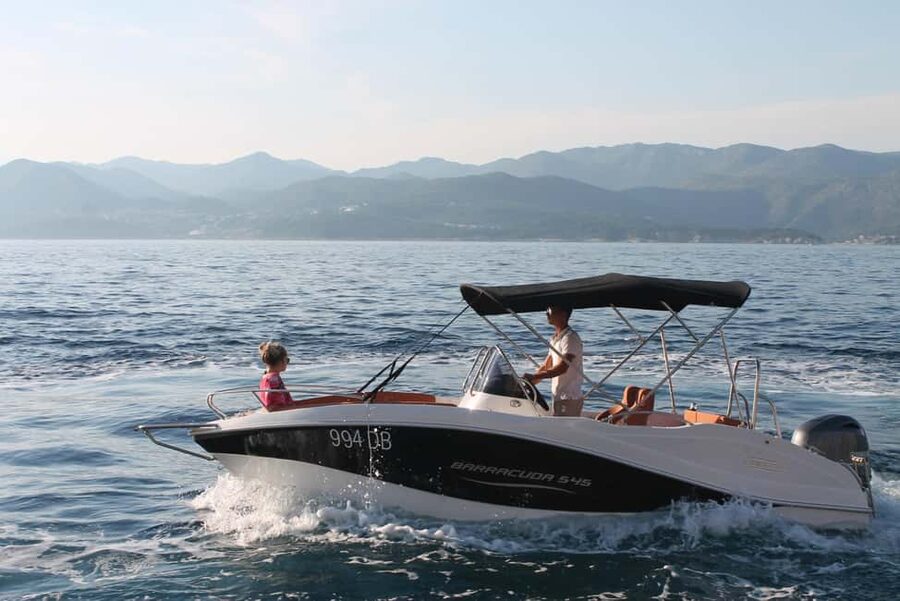 Elaphite Islands: Private boat tour (Barracuda 545) - What the $412 price really gets you