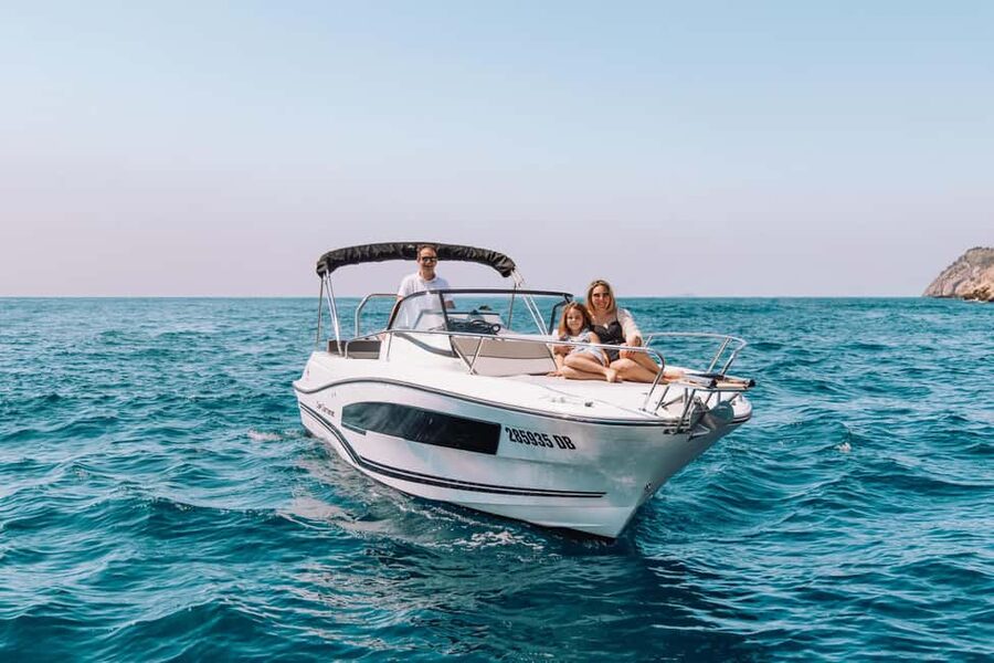 Elaphite Islands: Private boat tour (Cap Camarat 7.5wa) - Should you book the Elaphite Islands boat tour?