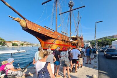 Elaphiti Islands On The Luxury Pirate Ship Karaka Dubrovnik