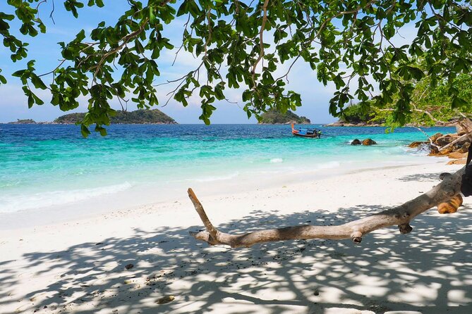 Experience the Koh Lipe Frontier in the Eastern Adang Archipelago - Koh Ro Khloi: the day’s quiet beach hour