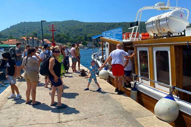 Explore Elaphiti Islands by Boat Tour: Hop-on-Hop-off Adventure - The scenic crossing to the Elaphiti Islands