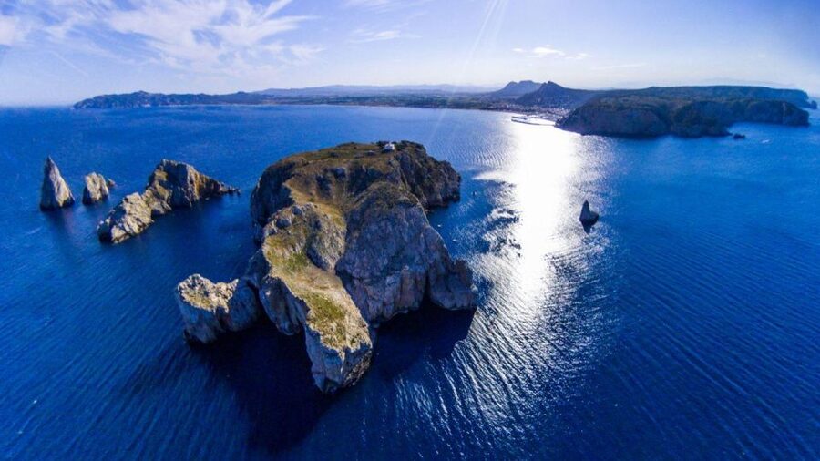 Explore the Medes Islands & Discover the Magic of Estartit! - Weather, route changes, and how to plan the day