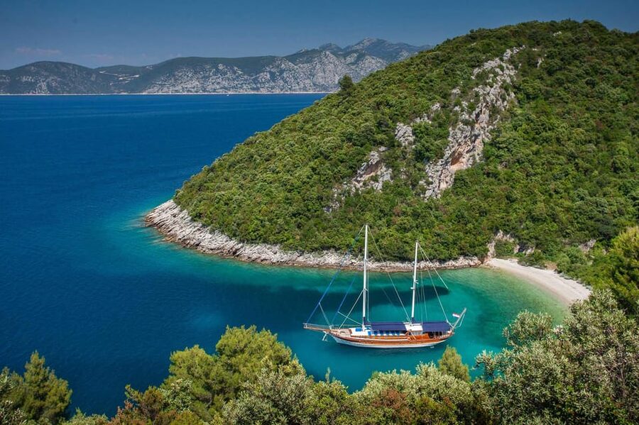 Fethiye: 12 Islands Boat Tour with Lunch and Hotel Pickup - Tersane Island and the first stretch of coast