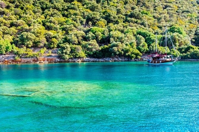 Fethiye : 12 Islands Boat Trip With Lunch and Transfer - Katrancı Bay offers turquoise water and rock walls