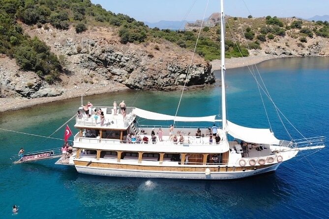 Fethiye : 12 Islands Boat Trip With Lunch and Transfer - Lunch is simple and useful, not a culinary event