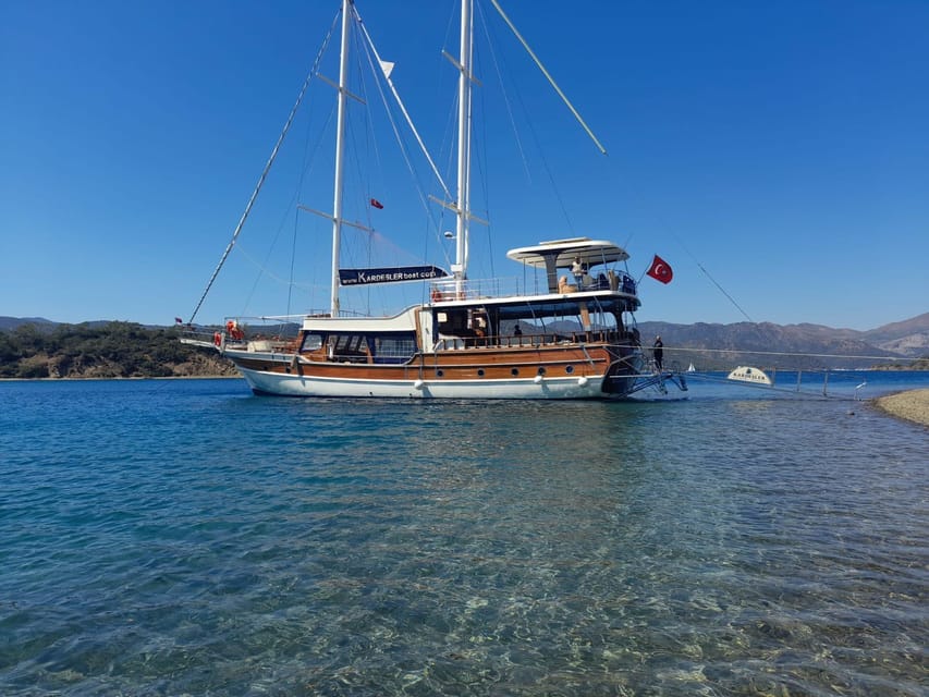 Fethiye: Islands Boat Trip with Lunch and Hotel Transfer - Dockyard Island and the pleasure of slow travel