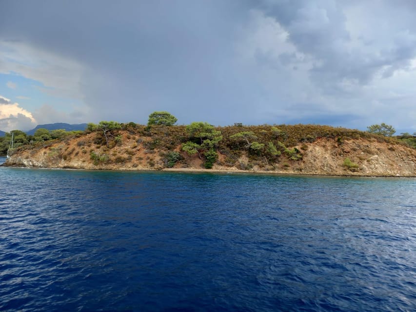 Fethiye: Islands Boat Trip with Lunch and Hotel Transfer - Yavansu and Red Island along the coast