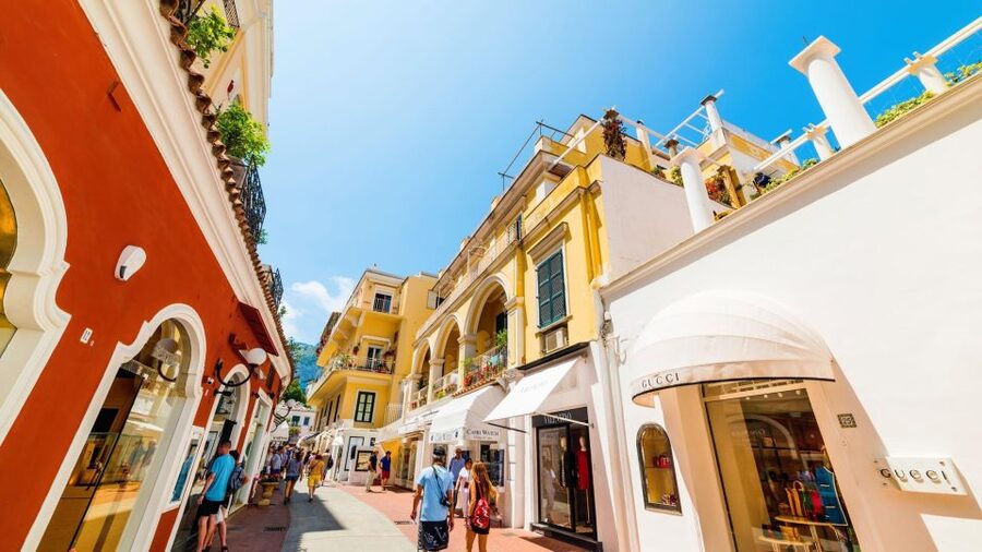 From Amalfi: Li Galli and Capri Islands Boat Tour - Two and a half hours to explore Capri