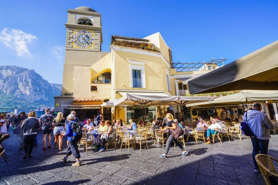 From Amalfi: Li Galli and Capri Islands Boat Tour - Returning to Amalfi around 4:45pm