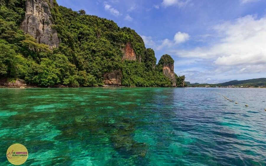 From Ao Nang: Phi Phi Islands Day Tour by Boat with Lunch - Pileh Lagoon gives you the clearest water
