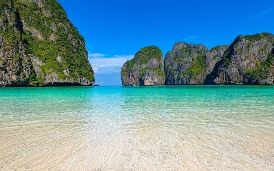 From Ao Nang: Phi Phi Islands Day Tour by Boat with Lunch - Phi Phi Don brings lunch and a little free time