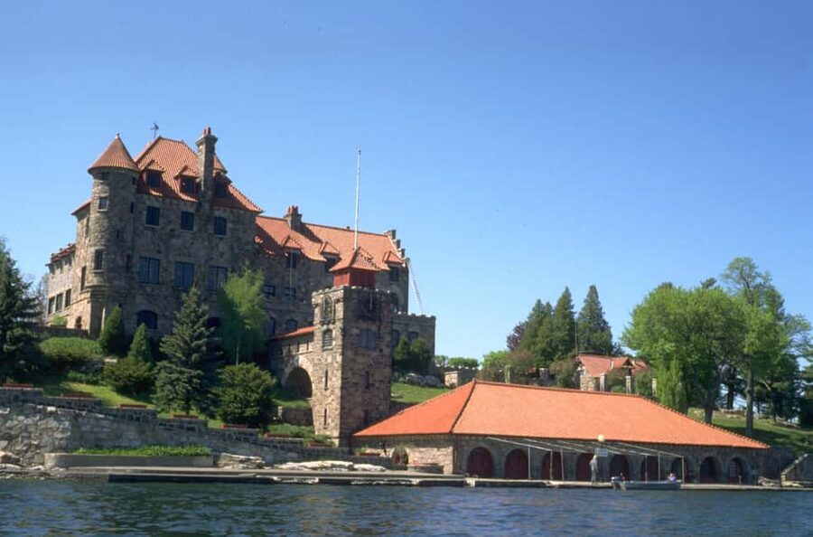 From Brockville: 1000 Islands 2.5-Hour Singer Castle Cruise - The Singer Castle photo stop on Dark Island