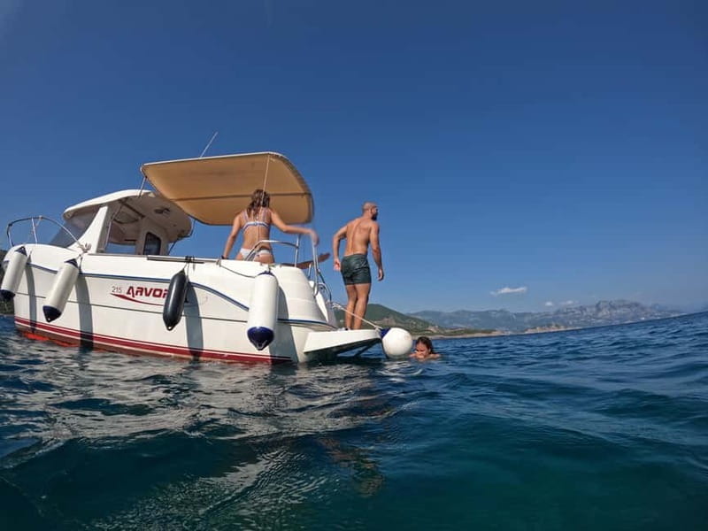 From Budva: Stefan and Katič Islands Boat Trip - Petrovac and the small islands offshore