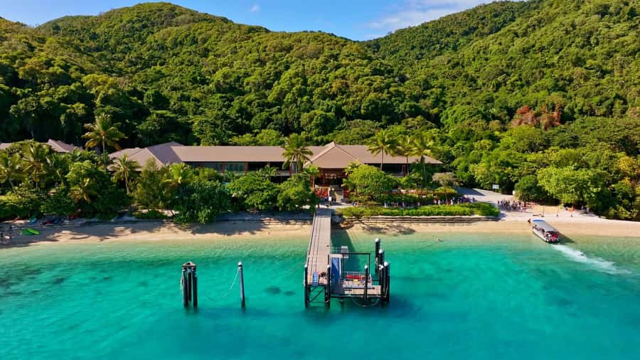 From Cairns: 2 Islands 1 day - Fitzroy & Green Islands - Why Visit Both Islands In One Day?