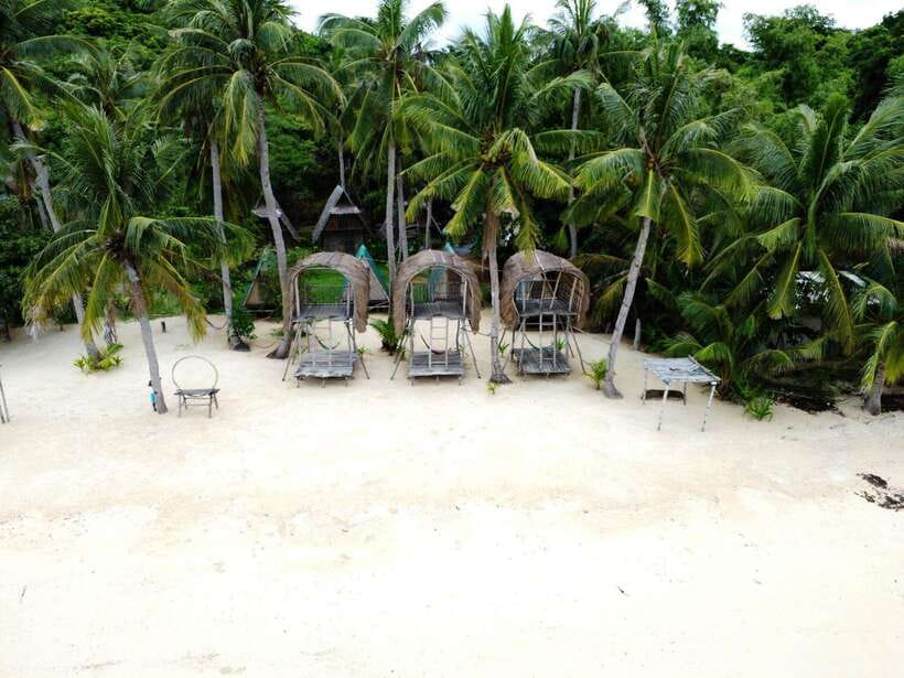 From Coron Town: Beaches and Islands Boat Tour with Lunch - The boat ride and group experience