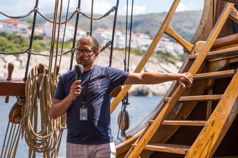 From Dubrovnik: Elaphiti Islands Galleon Cruise with Lunch - Setting sail from Dubrovnik’s Old Town Port