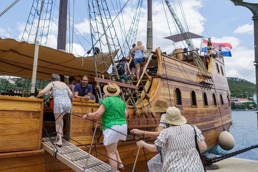 From Dubrovnik: Elaphiti Islands Galleon Cruise with Lunch - Is $76 good value?