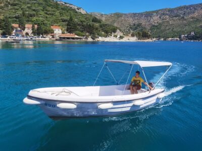 Private Island-Hopping Customizable Cruise