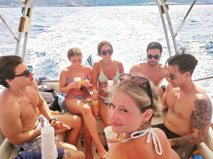 From Hvar: Blue Cave and 5 Islands Boat Tour - Key points at a glance