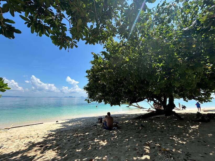From Koh Lanta: 4 Islands Adventure- Emerald Cave&Koh Kradan - The guide and communication issue