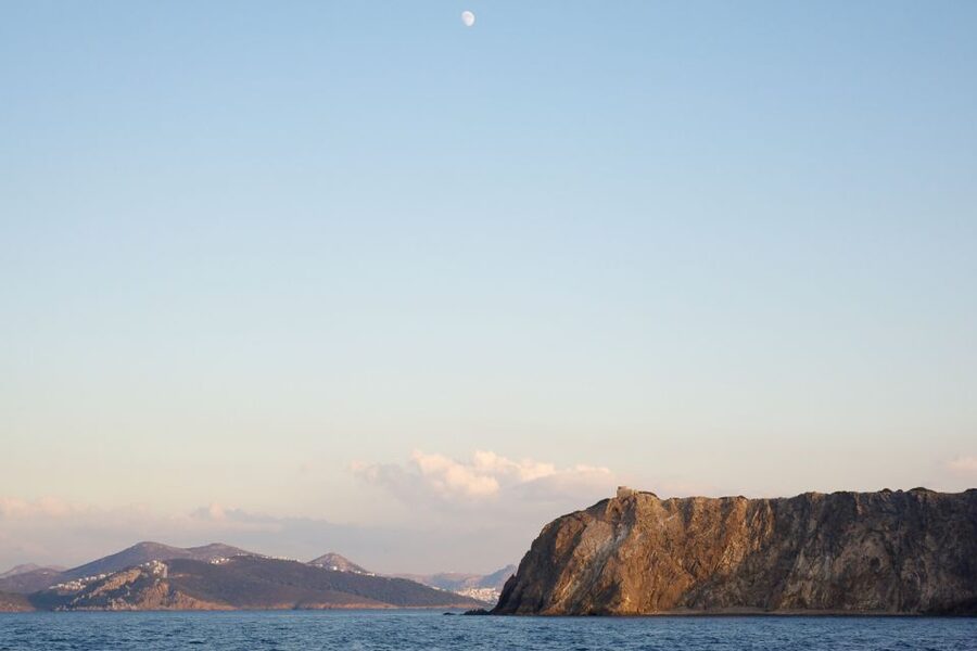 From Kos: 3-Island Pirate Cruise with Lunch and Waterslide - A pirate cruise with a party soundtrack
