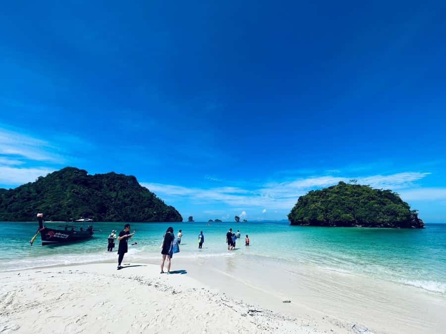 From Krabi: Phi Phi Early Bird & 4 Islands by Speedboat - Tup Island and the white sandbar