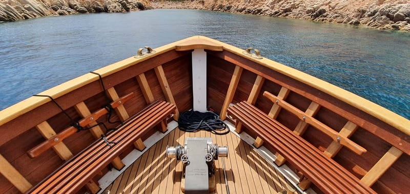 From La Maddalena or Palau: Archipelago Boat Tour - Candeo fortress, history, and lunch by the cliff