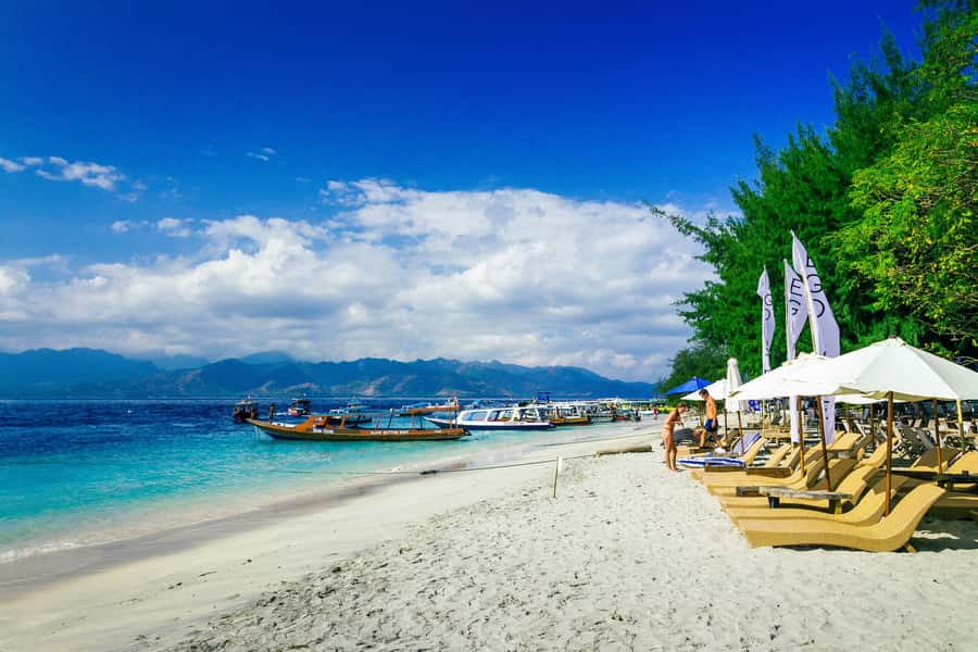 From Lombok: Private Gili Islands Trip w. Glass-Bottom Boat - What to pack for a smoother day