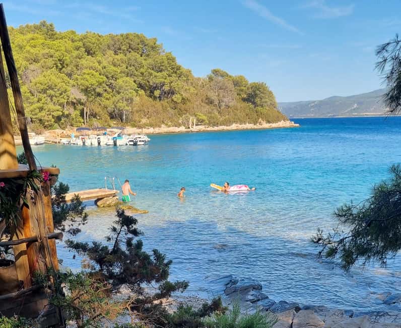 From Makarska: Full day private speed boat tour 3 islands - Setting out from Makarska at 9:00