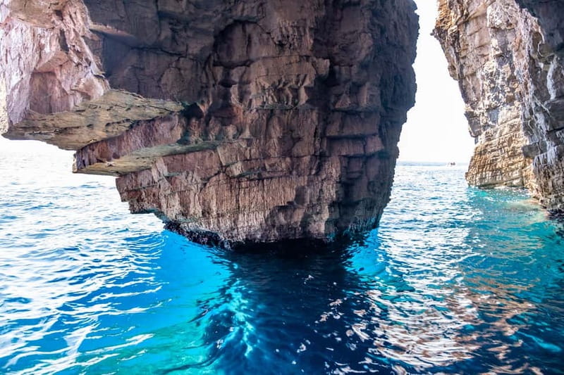 From Milna or Supetar: Magical Blue Cave Island Hopping - Why this 9-hour boat trip works