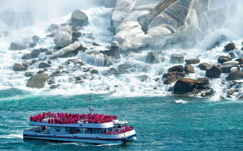 From Montreal: Toronto, Niagara Falls & 1000 Islands Tour - Should you book this two-day tour?