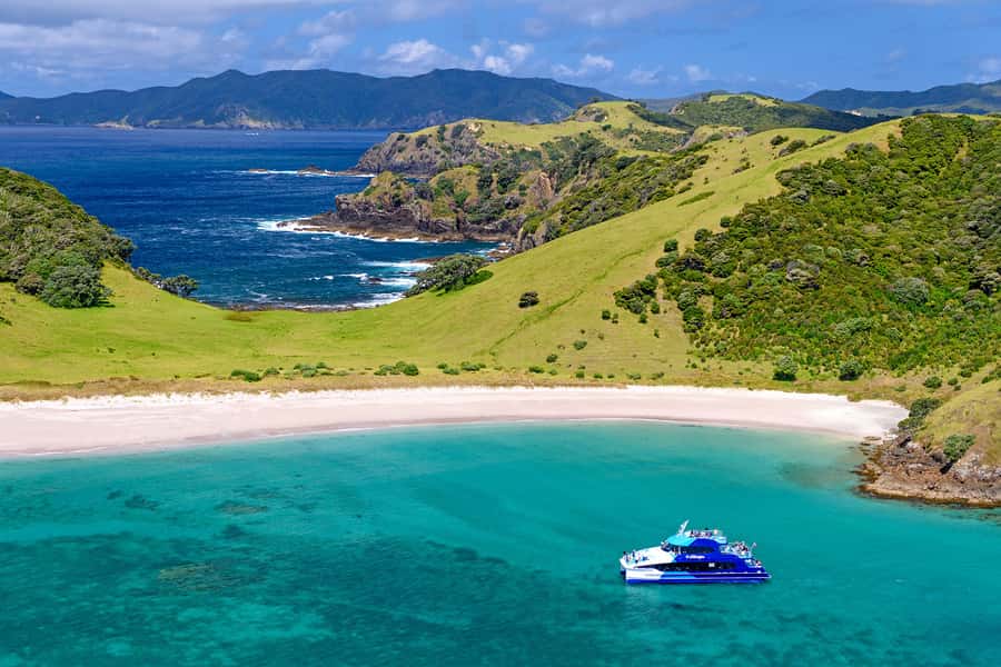From Paihia: Full-Day Bay of Islands Cruise - Crossing the Bay among 144 islands