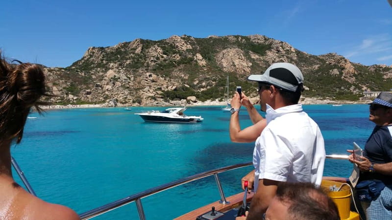 From Palau: La Maddalena Archipelago 4 Stops Boat Tour - Who should book Lady Luna 3?