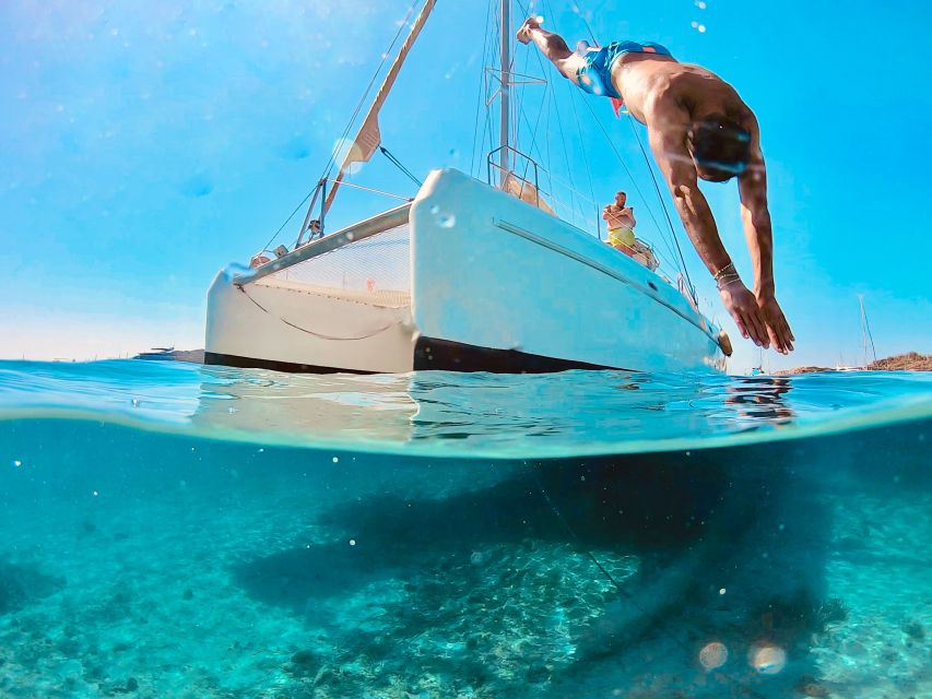 From Palau: Maddalena Archipelago Catamaran Tour with Lunch - What to bring and what to leave behind