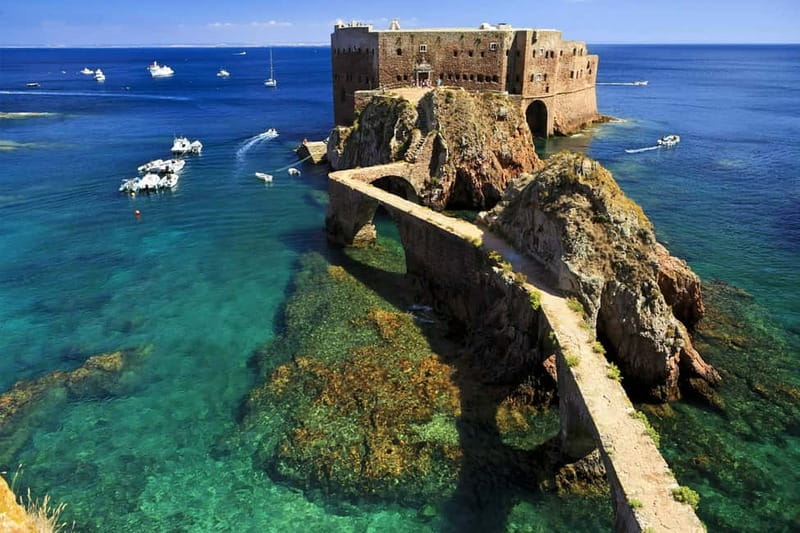 From Peniche: Round-Trip Boat Tour of Berlengas Archipelago - Meeting the boat at Peniche