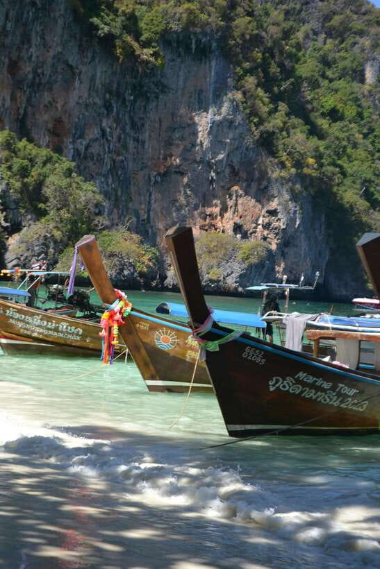 From Phi Phi: Full Day 7 Island Tour by Longtail with Sunset - Pileh Lagoon: the first real swim