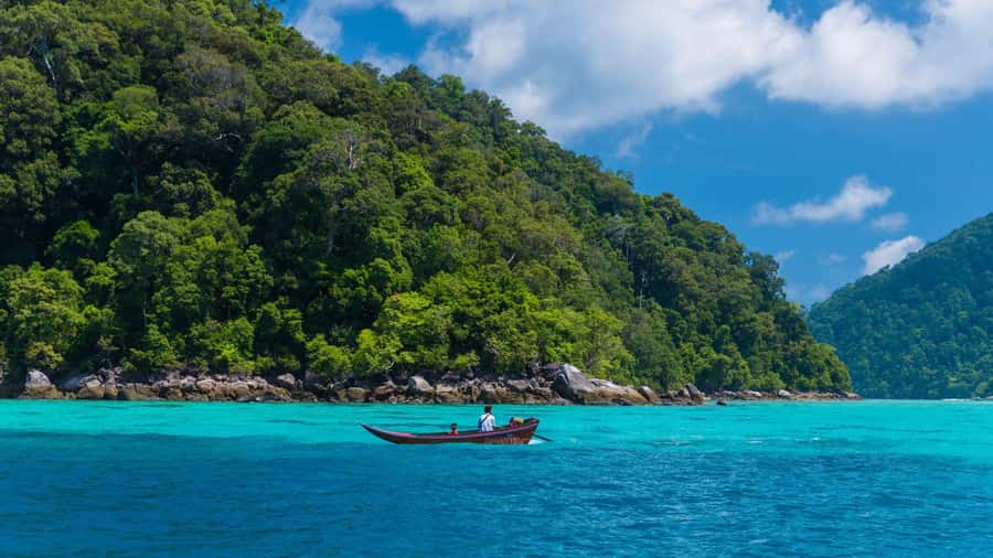From Phuket or Khaolak: Surin Islands Day Trip - Mai Yai Gulf and Tao Gulf