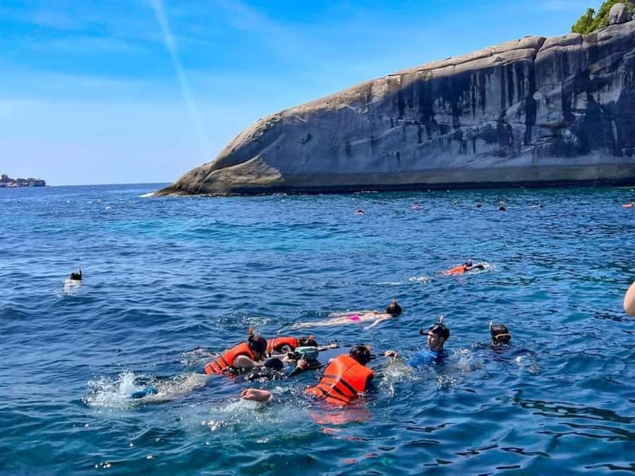 From Phuket: Similan Islands Day Trip - Lunch and beach time on Similan Island No. 4