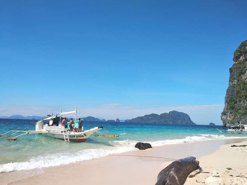 From Puerto Princesa: Day Trip to El Nido and Island Hopping - Who should book this day trip?