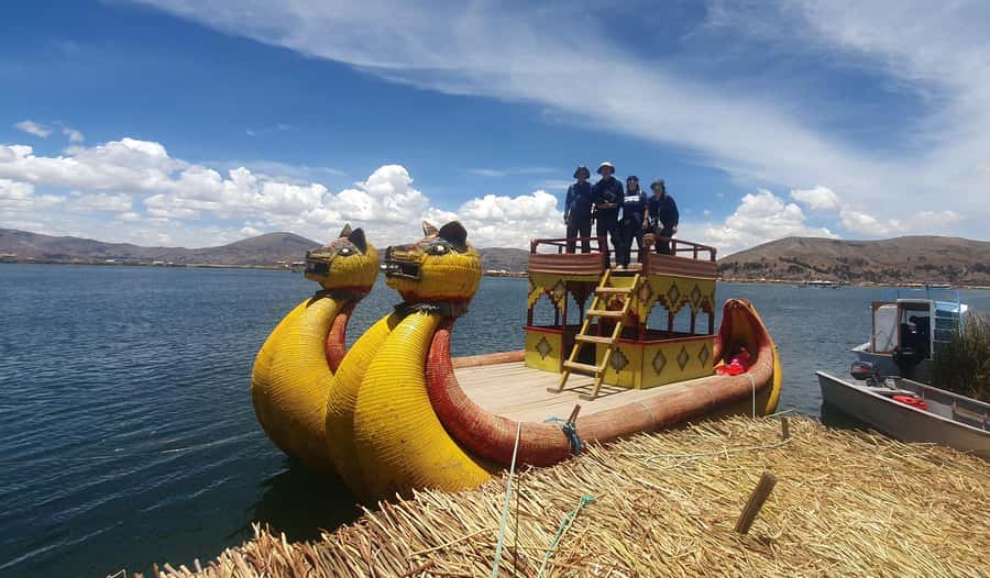 From Puno: 3-Hour Uros Floating Islands Tour - The second island: views, crafts, and a passport stamp