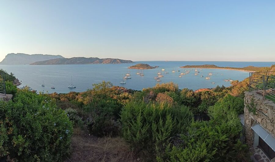 From San Teodoro: Tavolara Archipelago Dinghy Grand Tour - Cala Brandinchi and the first glimpse of the coast
