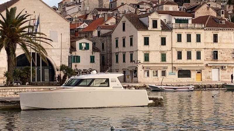 From Split: 5 Islands and Blue Cave Boat Tour - Lunch and the Pakleni Islands