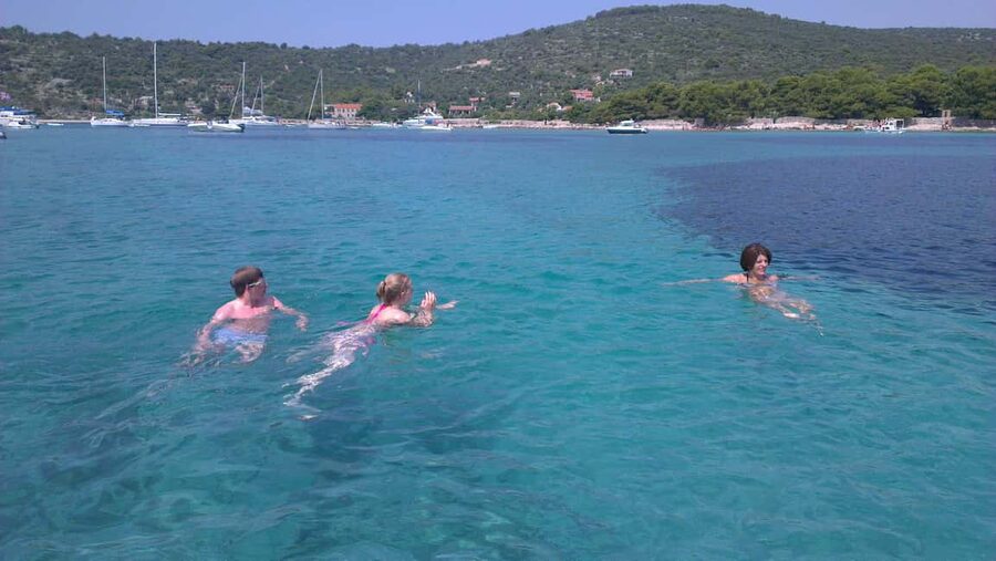 From Split: 5 Islands and Blue Cave Boat Tour - Hvar city brings the day back to land