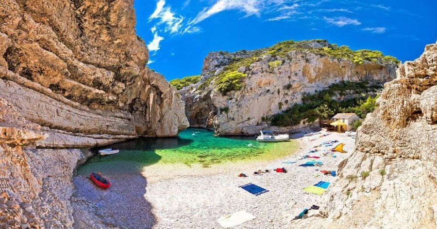 From Split: Blue Cave and 5 islands-Day Tour - The Pakleni Islands bring a change of pace