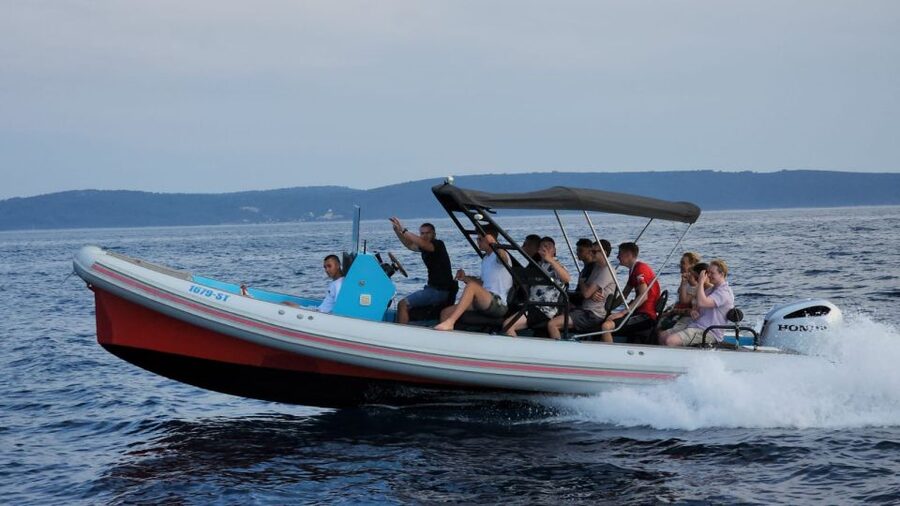 From Split: Blue Cave and 5 islands-Day Tour - Who should book this boat trip