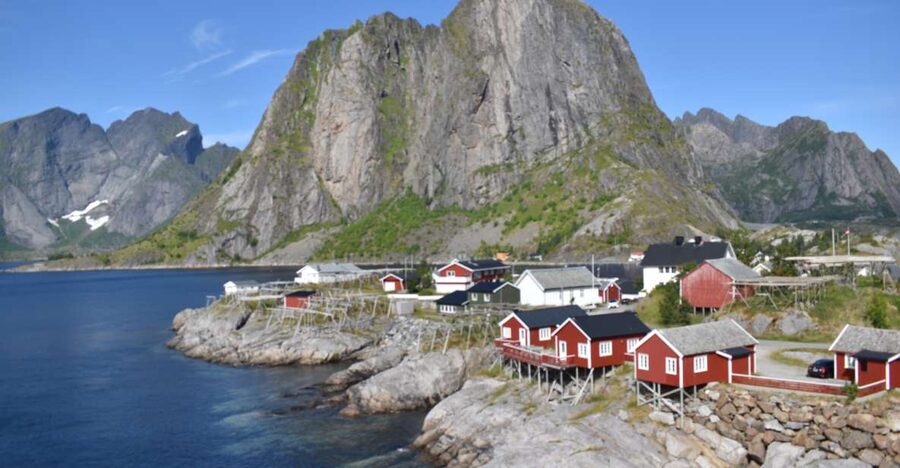 From Svolvaer: Private Lofoten Islands Tour with Transfer - Why this private Lofoten trip works