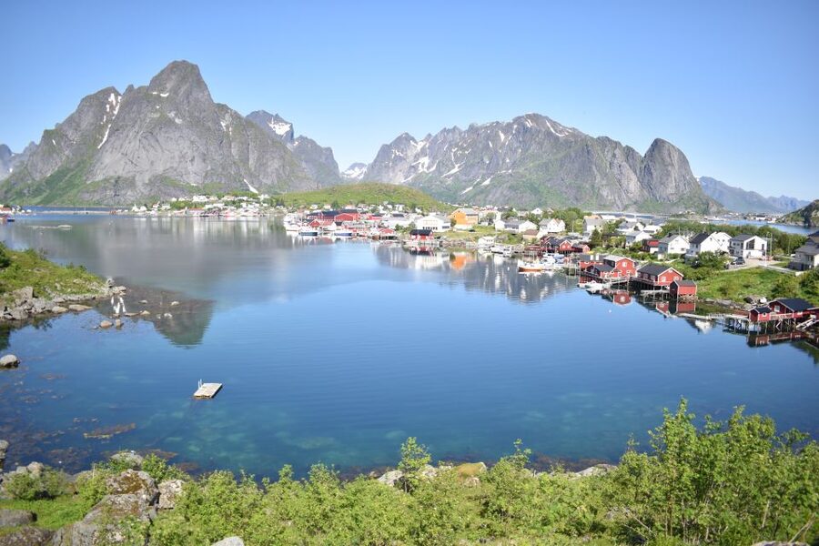 From Svolvaer: Private Lofoten Islands Tour with Transfer - Hamnoy and Reine, the classic fishing villages